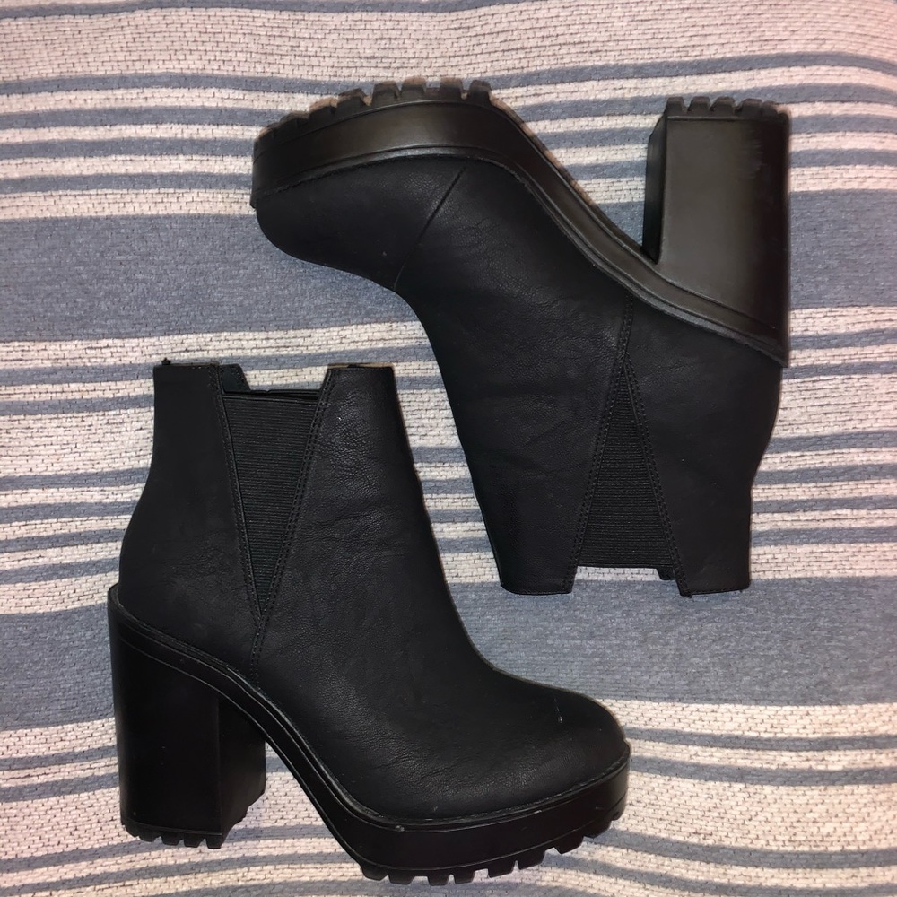 Black Platform Heel Boots